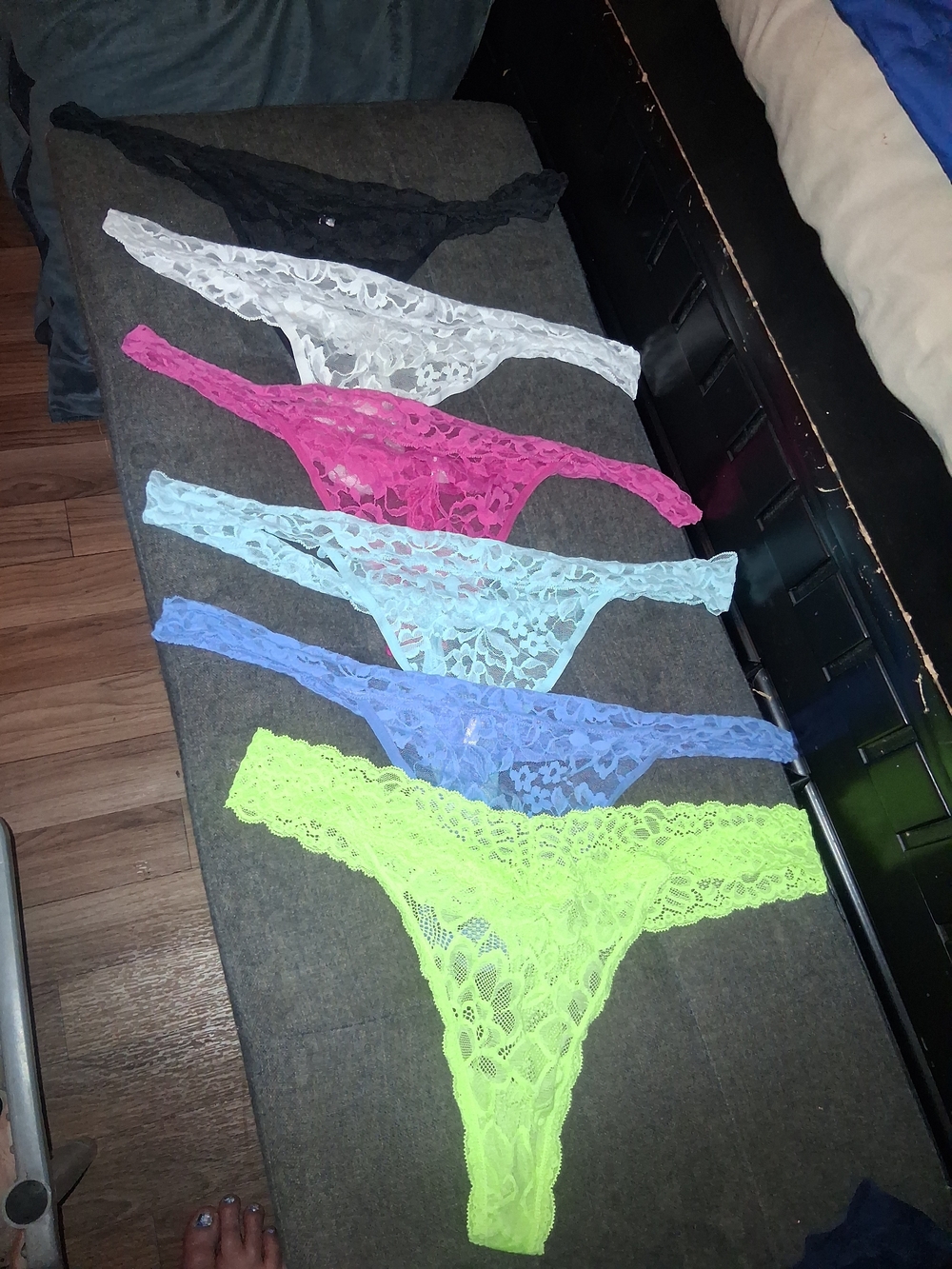 Lace Thong Panty Set - Multicolor